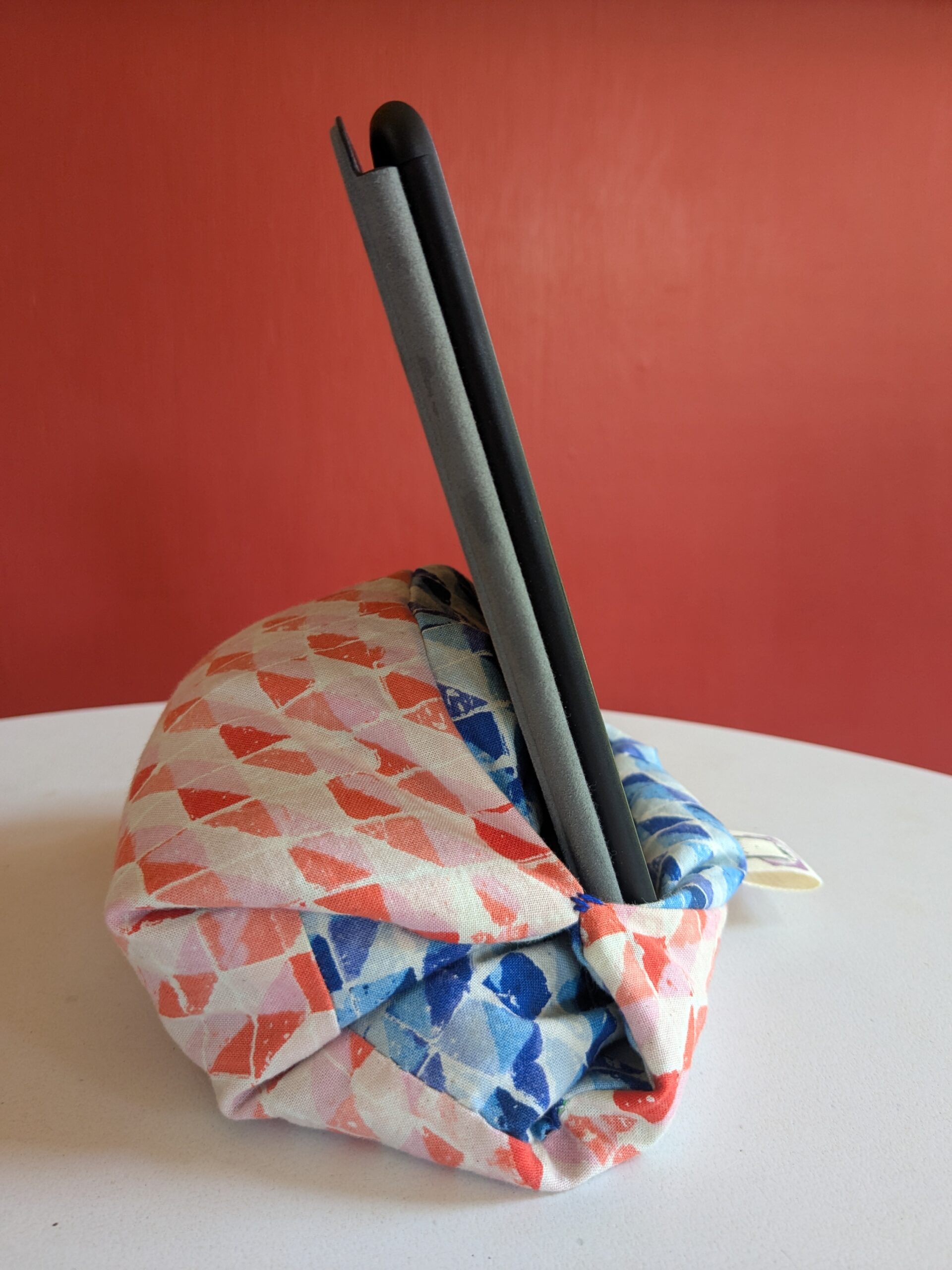 <em>Purcell</em> "Swimming Checks Blue" and "Swimming Checks Pink" eCoddle Classic - Image 6